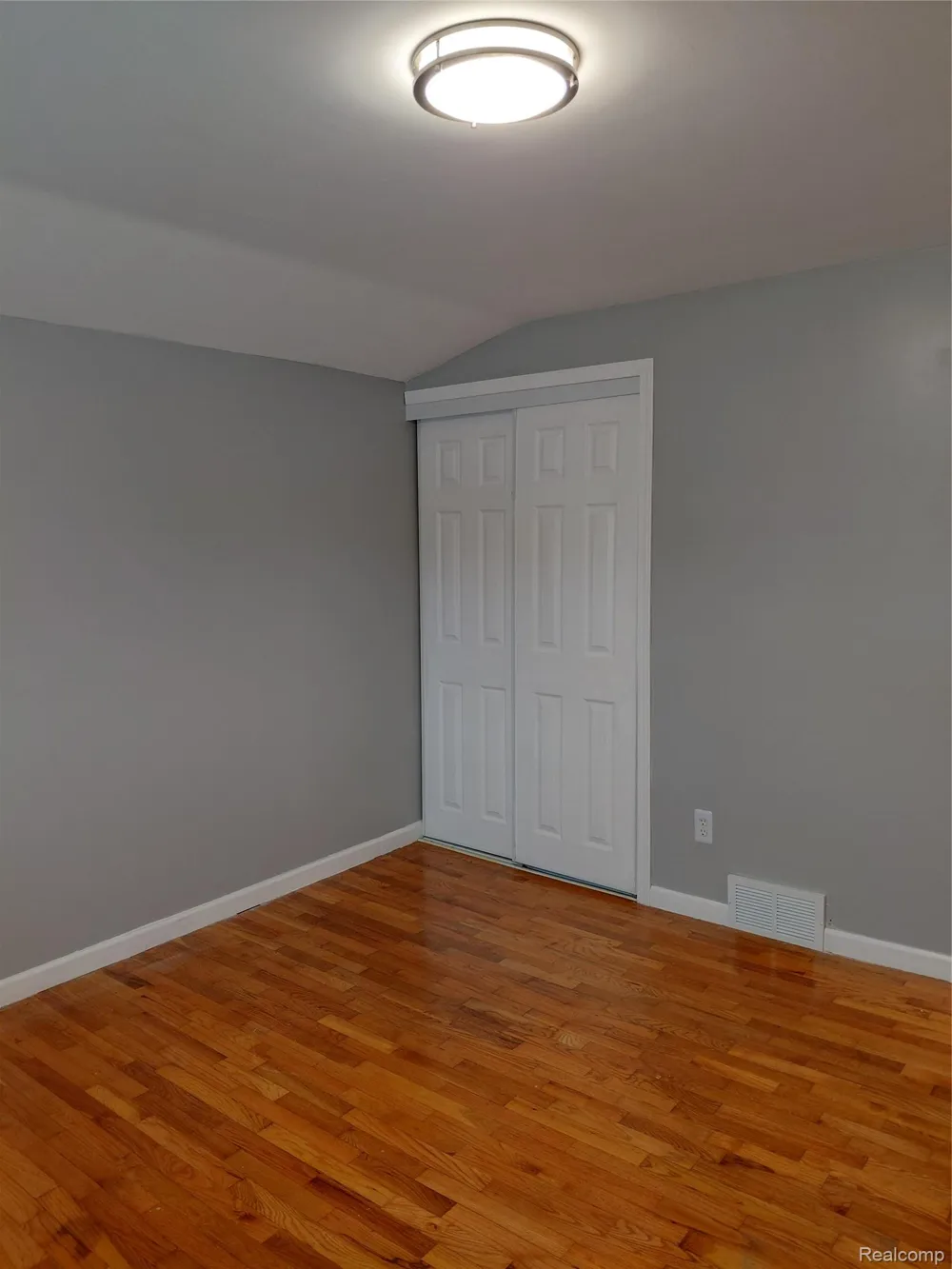 30933 Grandview Avenue Westland City, MI 48186