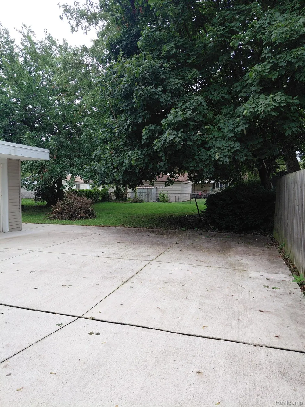 30933 Grandview Avenue Westland City, MI 48186