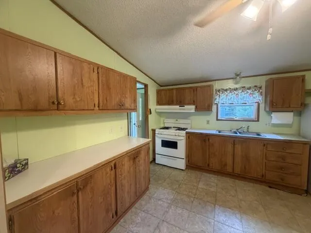 1505 E Van Buren Street Wilcox Township, MI 49349