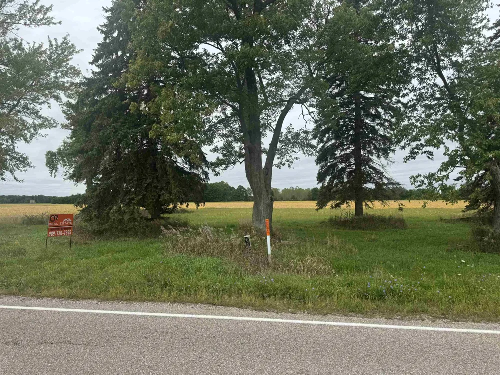 6347 State Road New Haven Township, MI 48867