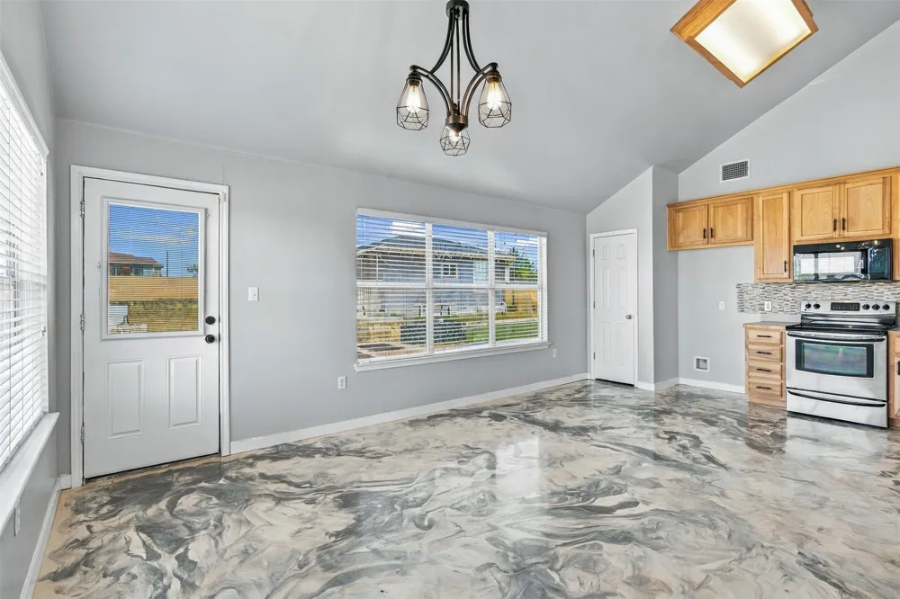 1620 S Turnersville Road Buda, TX 78610