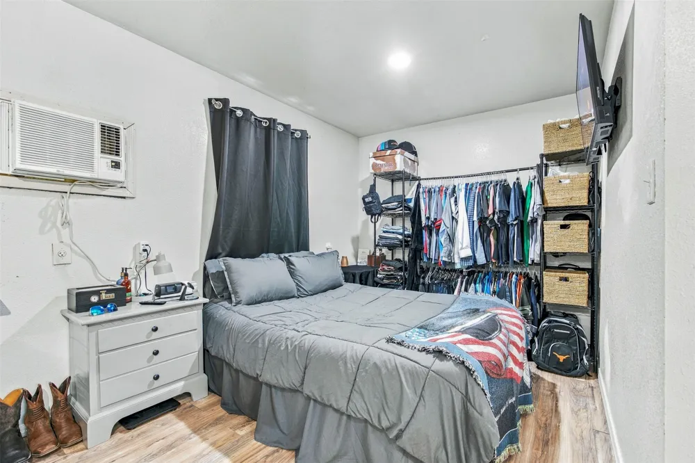 1620 S Turnersville Road Buda, TX 78610