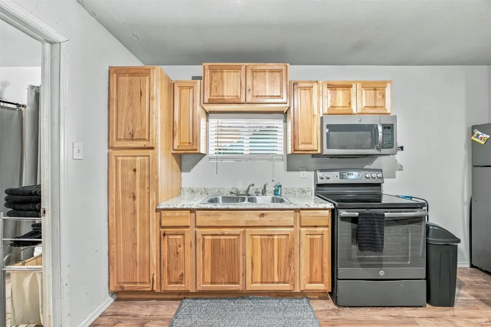 1620 S Turnersville Road Buda, TX 78610