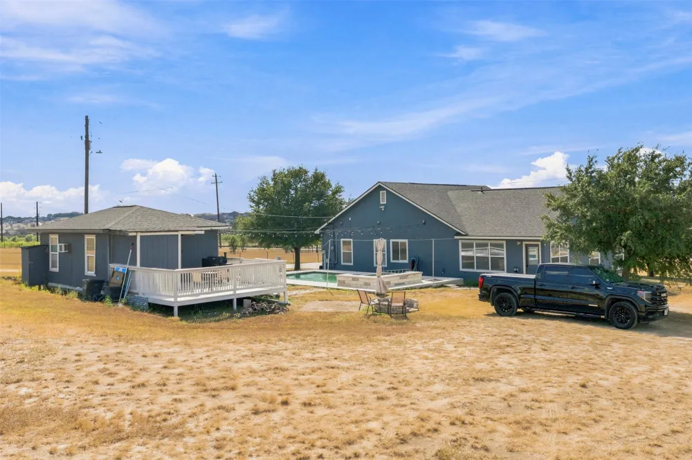 1620 S Turnersville Road Buda, TX 78610
