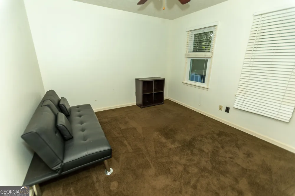 326 Legacy LN Peachtree City, GA 30269