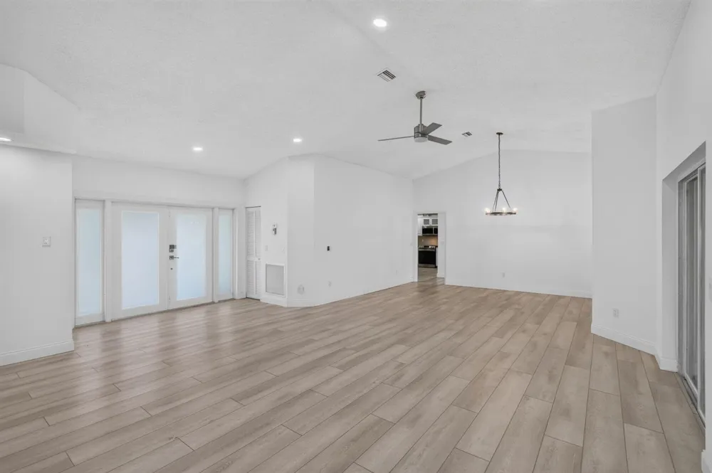 5642 FOREST OAKS TERRACE Delray Beach, FL 33484
