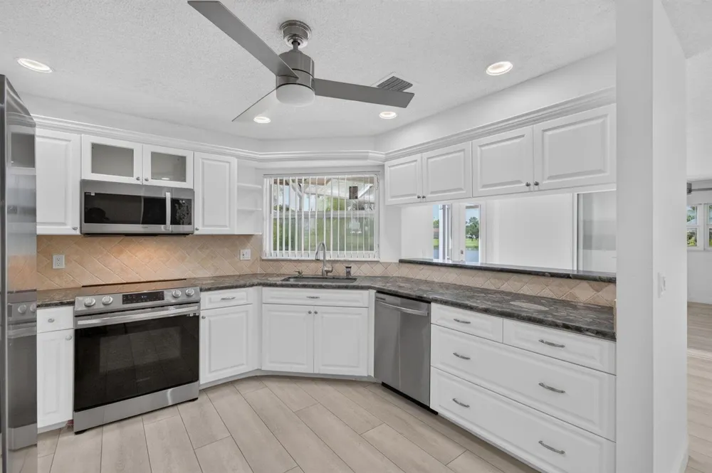5642 FOREST OAKS TERRACE Delray Beach, FL 33484