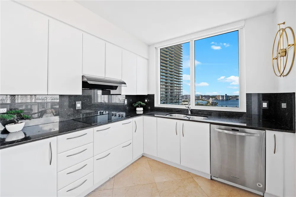 19111 Collins Ave #2207 Sunny Isles Beach, FL 33160