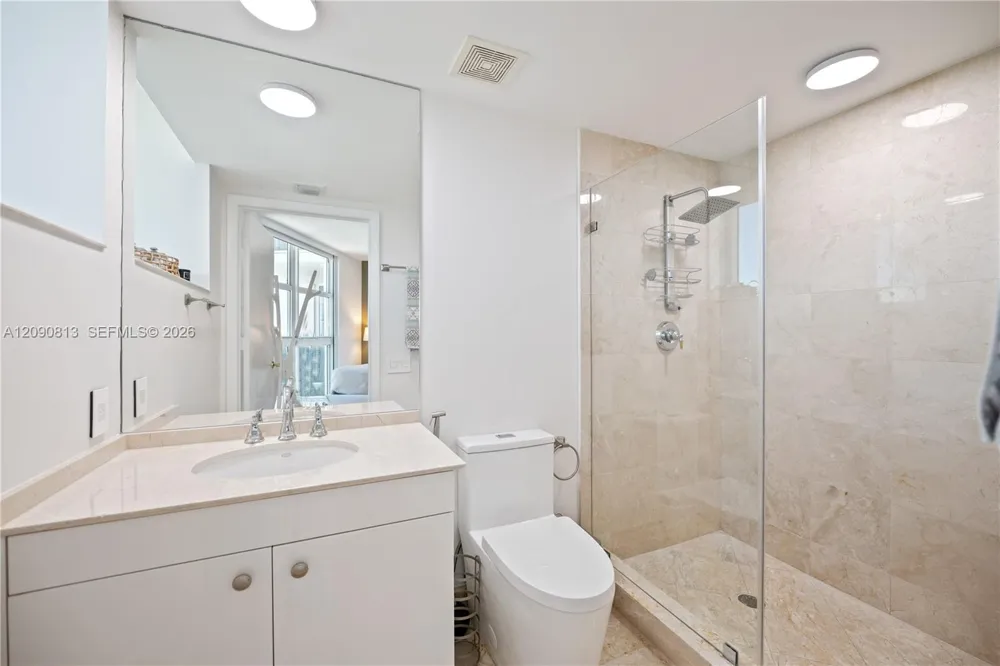 19111 Collins Ave #2207 Sunny Isles Beach, FL 33160