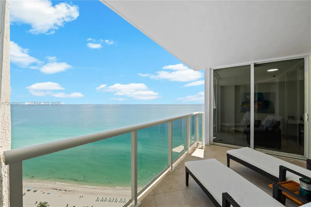 19111 Collins Ave #2207 Sunny Isles Beach, FL 33160