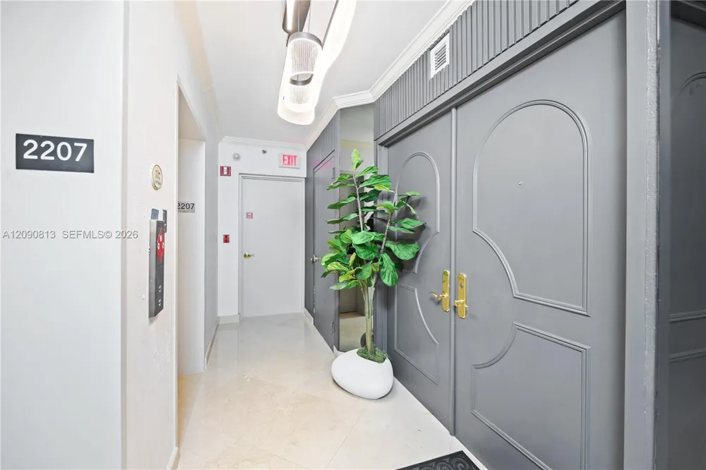 19111 Collins Ave #2207 Sunny Isles Beach, FL 33160