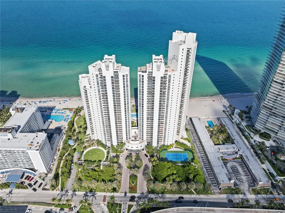 19111 Collins Ave #2207 Sunny Isles Beach, FL 33160