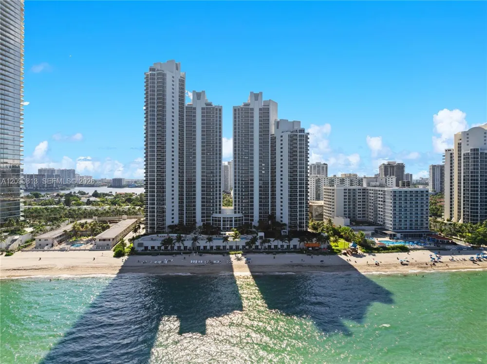 19111 Collins Ave #2207 Sunny Isles Beach, FL 33160