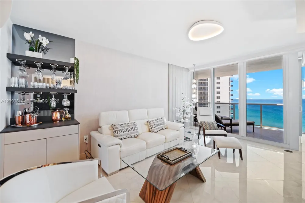 19111 Collins Ave #2207 Sunny Isles Beach, FL 33160