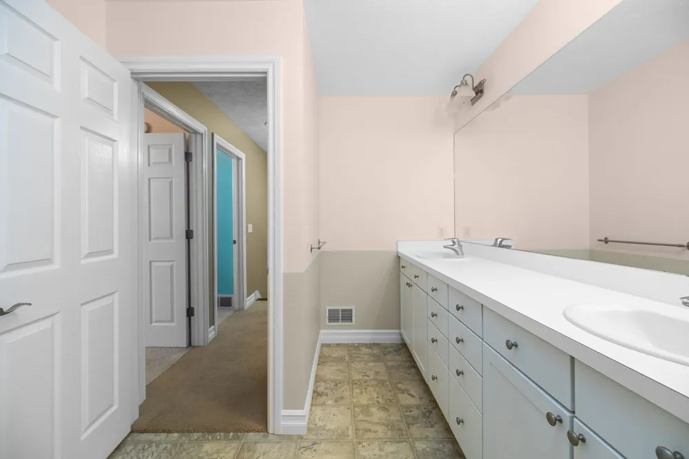 7380 Deepwater Point Acme Township, MI 49690
