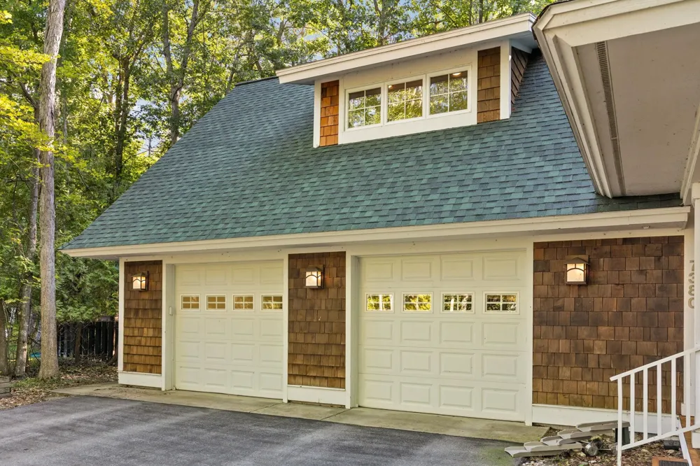 7380 Deepwater Point Acme Township, MI 49690