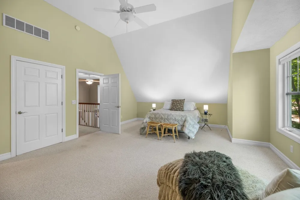 7380 Deepwater Point Acme Township, MI 49690