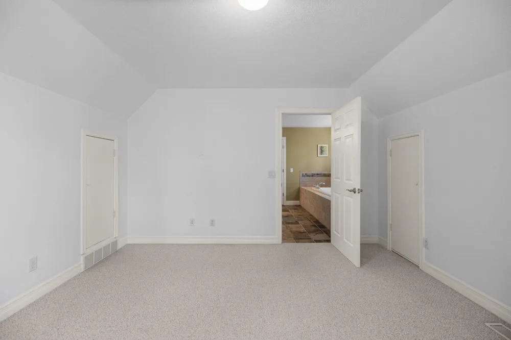 7380 Deepwater Point Acme Township, MI 49690