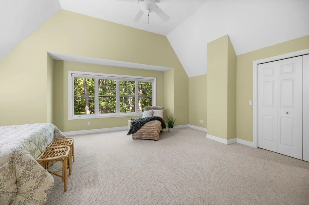 7380 Deepwater Point Acme Township, MI 49690
