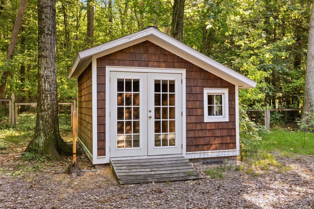 7380 Deepwater Point Acme Township, MI 49690