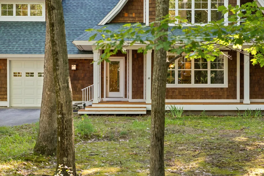 7380 Deepwater Point Acme Township, MI 49690