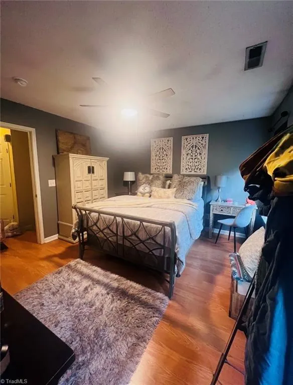 1708 Fern Hill Drive Greensboro, NC 27405