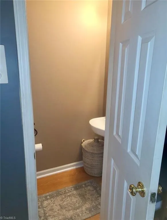 1708 Fern Hill Drive Greensboro, NC 27405