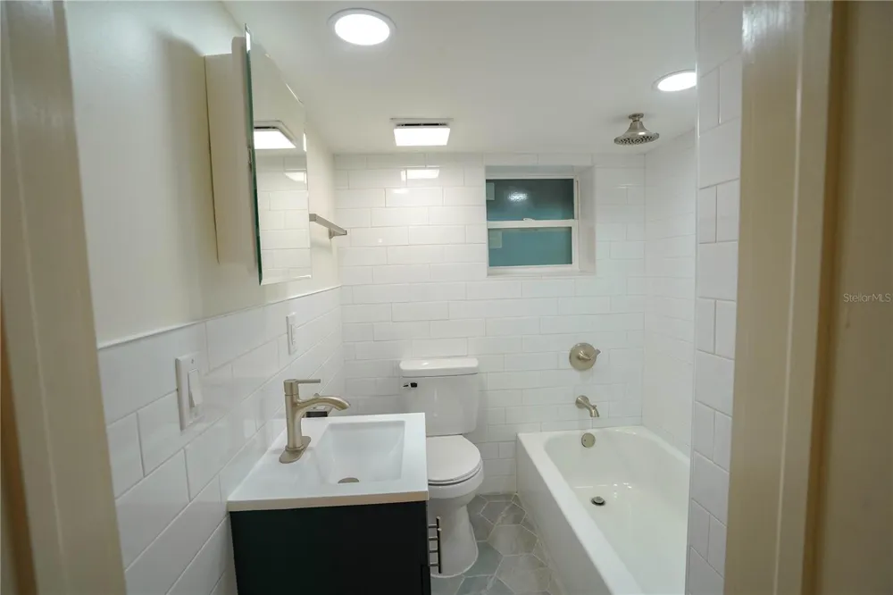 535 14TH AVENUE S #4 St Petersburg, FL 33701
