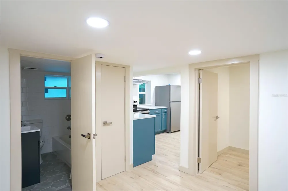 535 14TH AVENUE S #4 St Petersburg, FL 33701