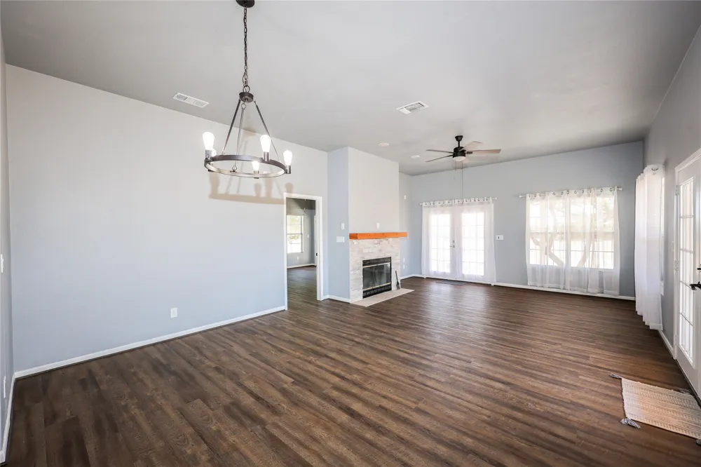 1400 Fm 574 W Mullin, TX 76864