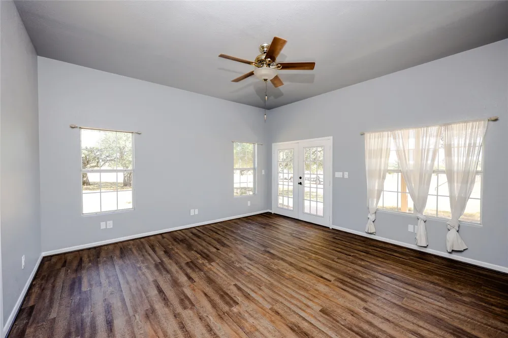 1400 Fm 574 W Mullin, TX 76864