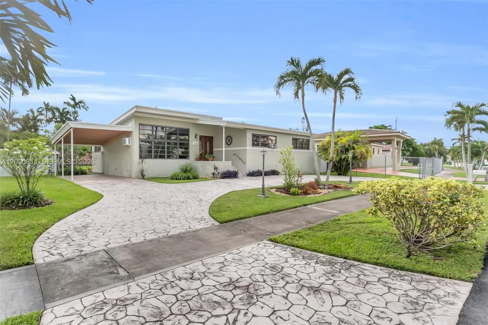 3121 SW 84th Ct Miami, FL 33155
