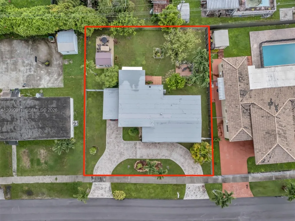 3121 SW 84th Ct Miami, FL 33155