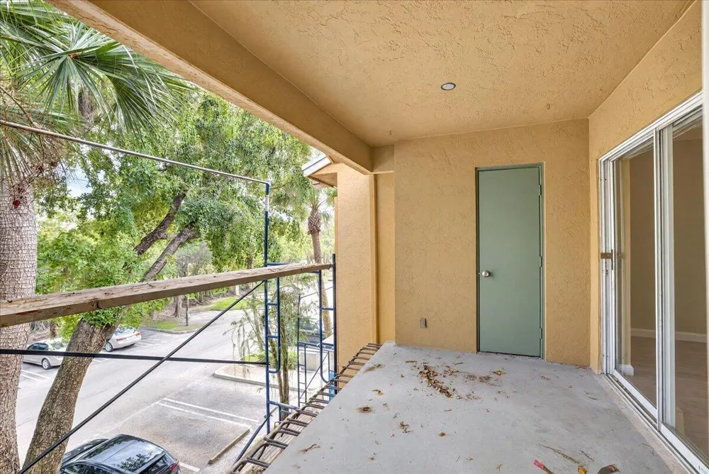 4005 W Mcnab Road #C305 Pompano Beach, FL 33069