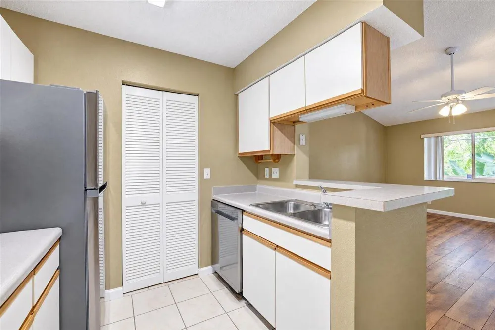 4005 W Mcnab Road #C305 Pompano Beach, FL 33069