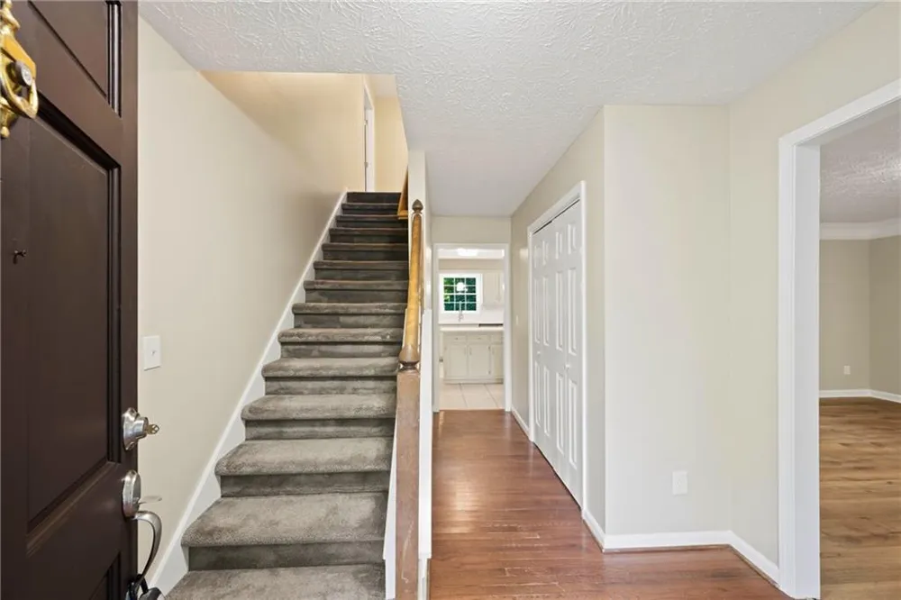800 Winnbrook Drive Dacula, GA 30019