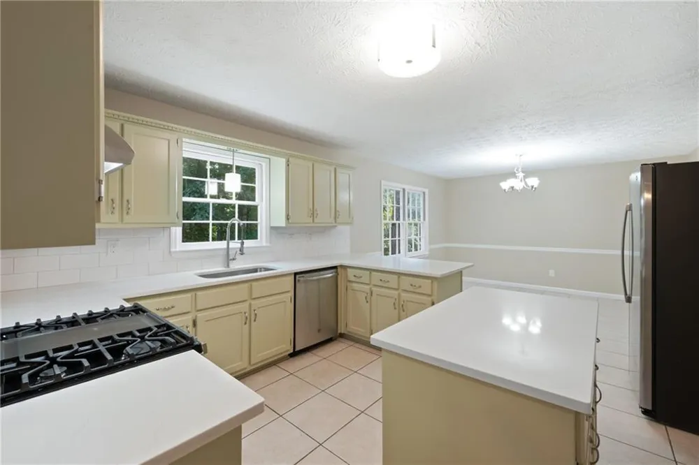 800 Winnbrook Drive Dacula, GA 30019