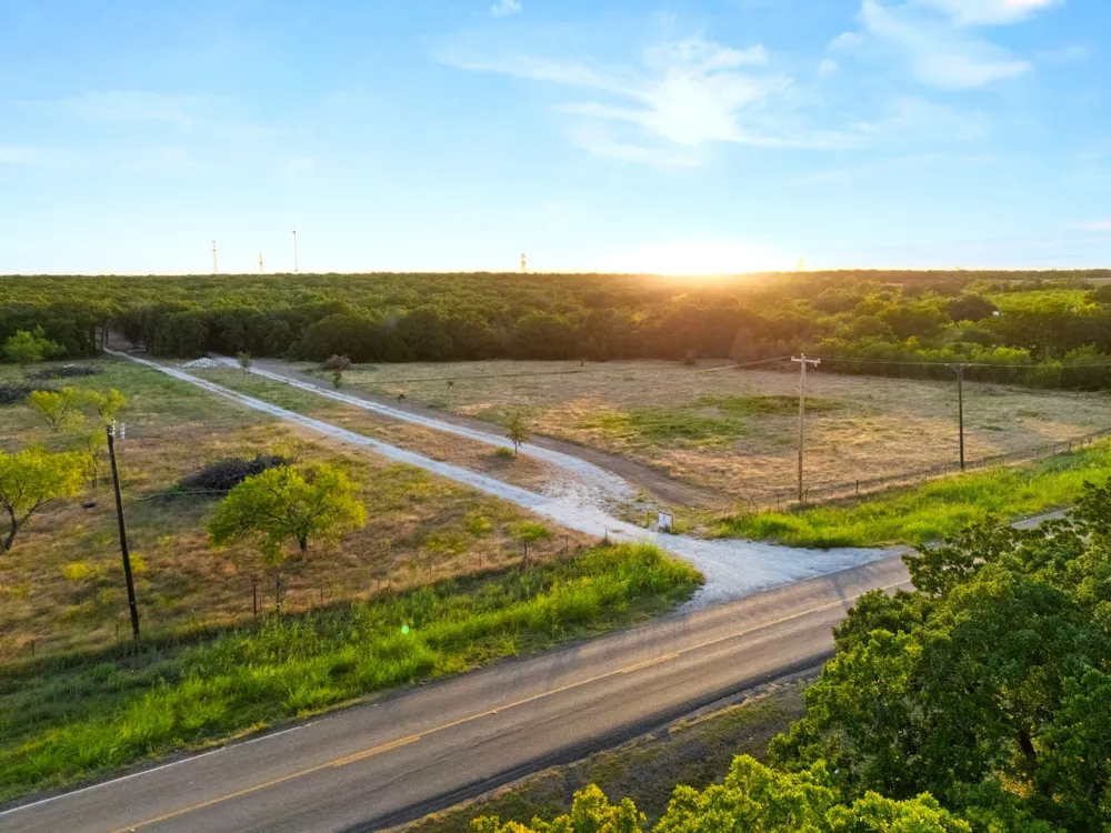 Highway 31 Axtell, TX 76624