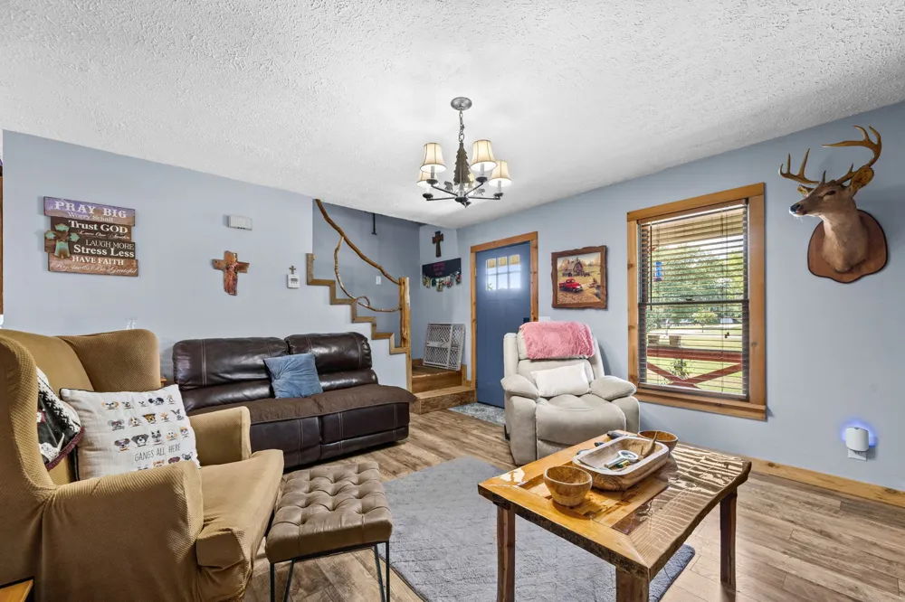 4068 Caney Creek Ln Chapel Hill, TN 37034