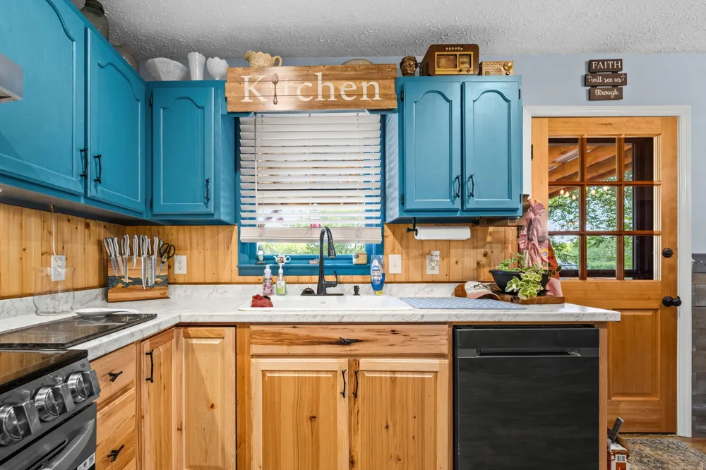 4068 Caney Creek Ln Chapel Hill, TN 37034