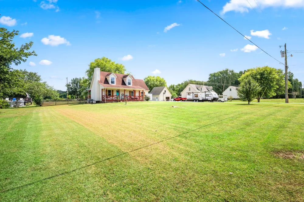 4068 Caney Creek Ln Chapel Hill, TN 37034