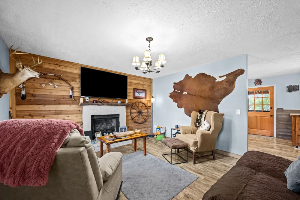 4068 Caney Creek Ln Chapel Hill, TN 37034
