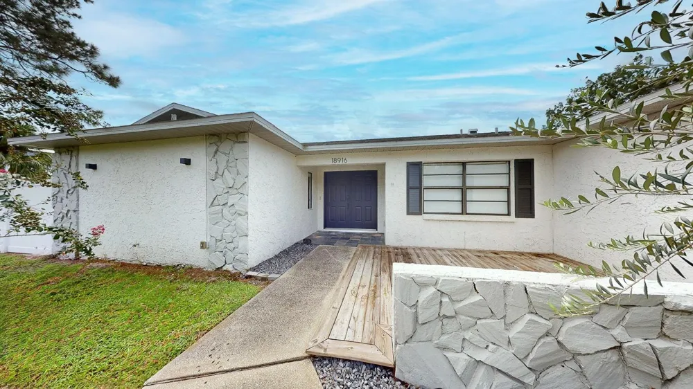 18916 GERACI ROAD Lutz, FL 33548