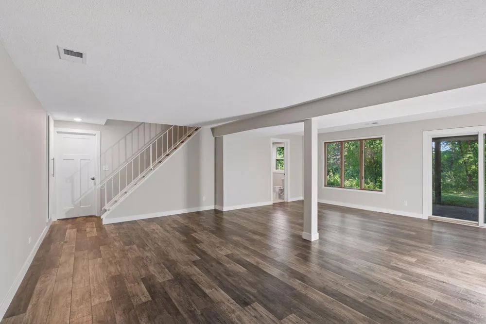 15001 Oakland Avenue S Burnsville, MN 55306