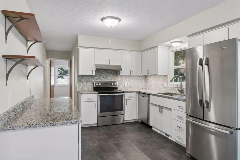 15001 Oakland Avenue S Burnsville, MN 55306