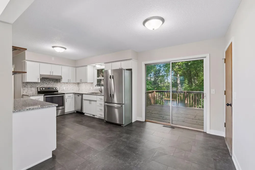 15001 Oakland Avenue S Burnsville, MN 55306