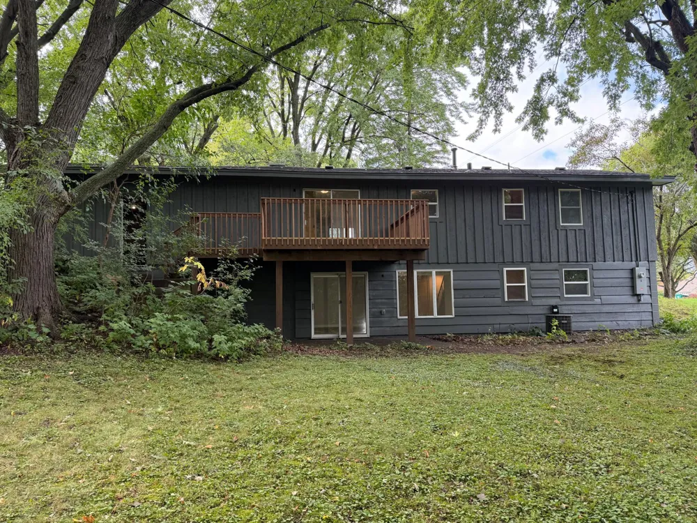 15001 Oakland Avenue S Burnsville, MN 55306