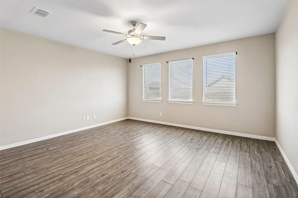 2401 Lemco Drive Forney, TX 75126