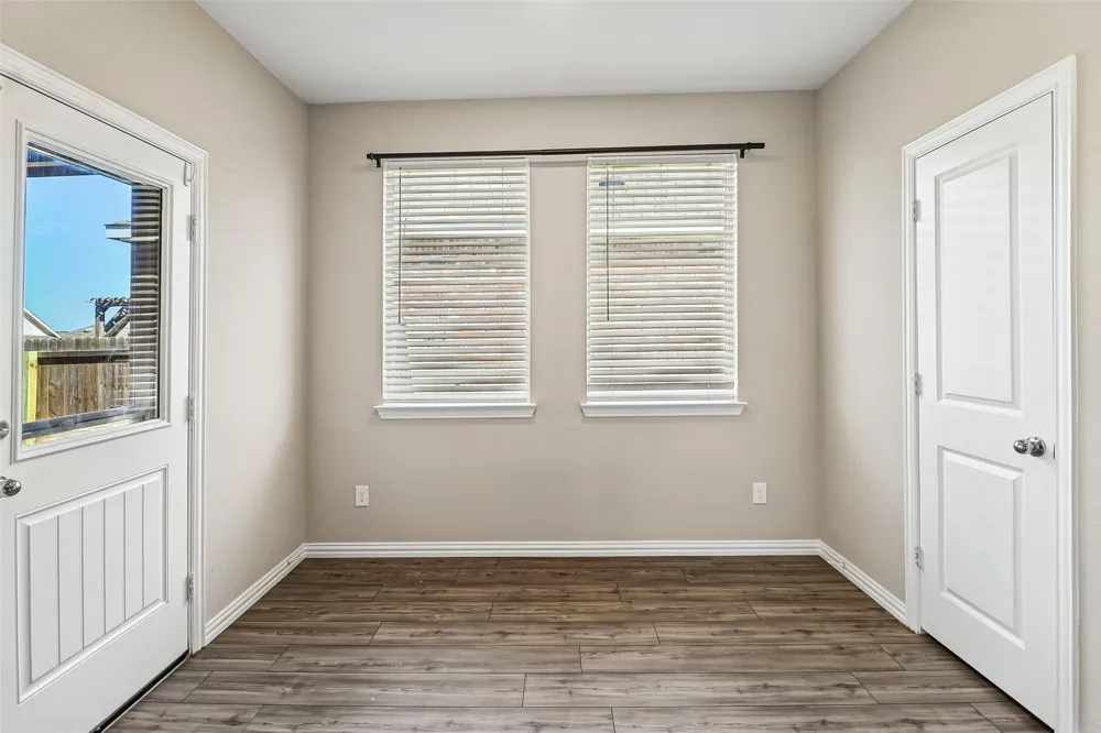 2401 Lemco Drive Forney, TX 75126