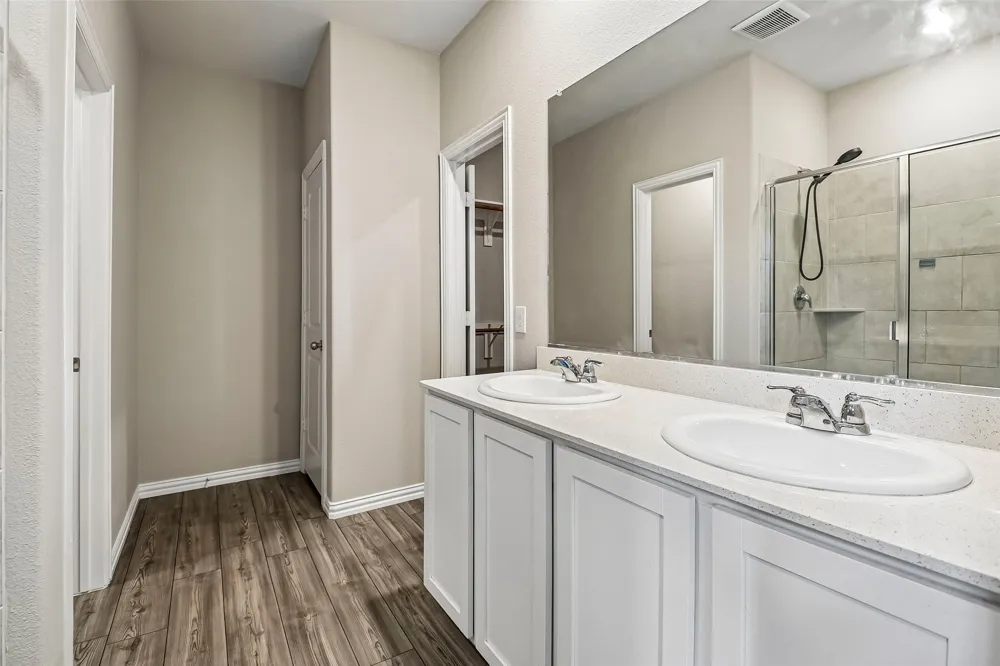 2401 Lemco Drive Forney, TX 75126